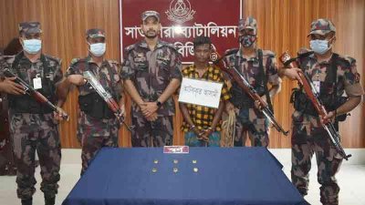 স্বর্ণের বারসহ গ্রেফতার কামরুজ্জামান