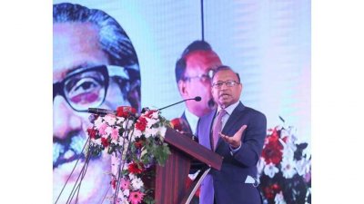 অনুষ্ঠানে বক্তৃতা করছেন মো. তাজুল ইসলাম