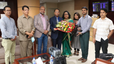 জিএম কাদের দেশে ফিরে জানালেন, রওশন আসছেন কাল