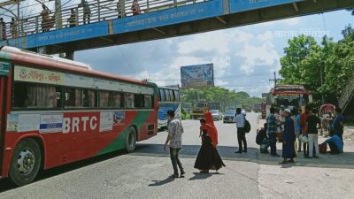 ঢাকা-চট্টগ্রাম মহাসড়কের কুমিল্লা অংশে বড় ধরনের যানজটের খবর নেই