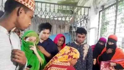 নিহত যুবকের স্বজনরা