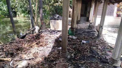 মীরসরাই উপজেলা বিএনপির আহ্বায়কের বাড়িতে আগুন