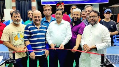 ক্লাবটির সদস্যদের খেলার জন্য বোর্ড দিয়েছে টেবিল টেনিস ফেডারেশন।