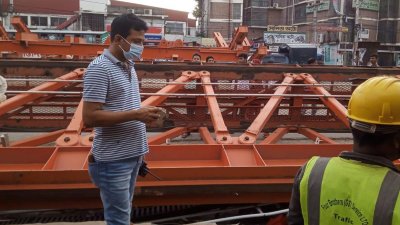 বিআরটি প্রকল্পের গার্ডারের চাপায় নিরাপত্তাকর্মীর মৃত্যু