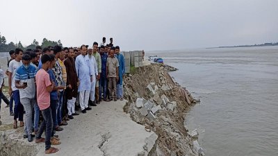 কাজিপুরে ইকোপার্ক এলাকায় ধস