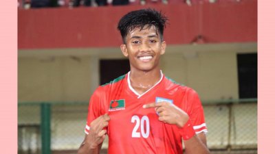 ২০ নম্বর জার্সি গায়ে মিরাজুল