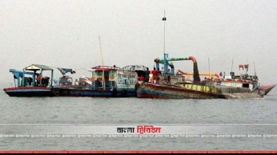 মেঘনায় অবৈধ বালু উত্তোলন। ফাইল ছবি