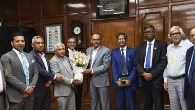 কেন্দ্রীয় ব্যাংকের গভর্নরের সঙ্গে সাক্ষাৎ করেন এফবিসিসিআইয়ের নেতারা