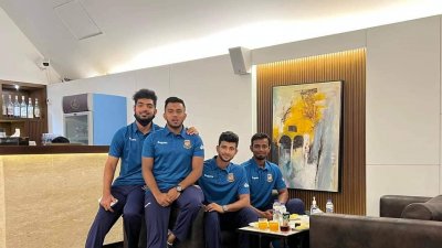 দেশ ছাড়লেন সৌম্য-সাব্বির-মিঠুনরা