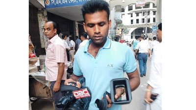ডিবিসির ক্যামেরাপারসন আল আমিনের ওপর হামলা