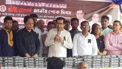 যশোর শহরের জেল রোডে জাতীয় শোক দিবস উপলক্ষে দোয়া ও আলোচনা অনুষ্ঠানে সংসদ সদস্য কাজী নাবিল আহমেদ