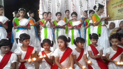 গানে-কবিতায় অধ্যাপক যতীন সরকারের জন্মদিন উদযাপন