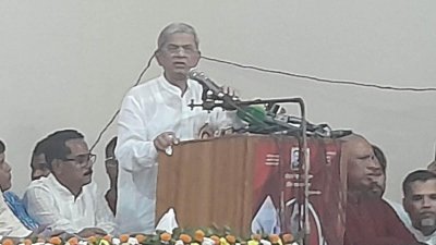 জাতীয়তাবাদী স্বেচ্ছাসেবক দলের প্রতিষ্ঠাবার্ষিকীর সভায় বক্তব্য রাখছেন মির্জা ফখরুল ইসলাম আলমগীর