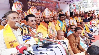 আন্দরকিল্লা জেএম সেন হলে জন্মাষ্টমীর মহাশোভাযাত্রার উদ্বোধনী অনুষ্ঠানে কথা বলছেন তথ্যমন্ত্রী