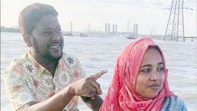 শিক্ষক জিয়াউর রহমান মামুন ও মাহমুদা আক্তার জলি