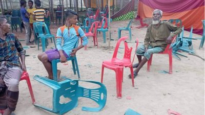 বিএনপির সভায় হামলার অভিযোগ, আহত ১০