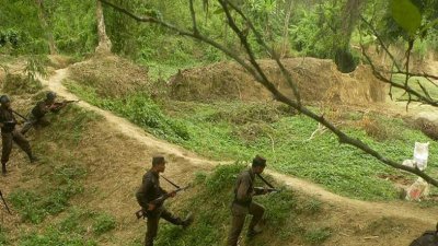 রাখাইন রাজ্যে দেশটির সেনাবাহিনীর সঙ্গে সশস্ত্র বিদ্রোহী সংগঠন আরাকান আর্মির গোলাগুলির ঘটনা ঘটেছে