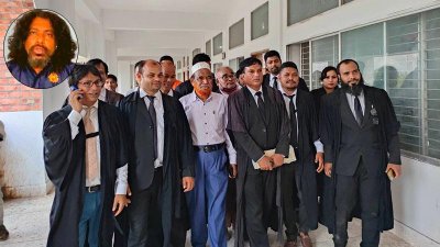 মামলার বাদীপক্ষের আইনজীবীরা, ইনসেটে হাসিনুর রহমান
