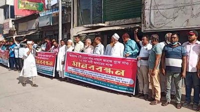 ২০ হাজার টাকা বেতন চান লাইটার জাহাজ শ্রমিকরা 