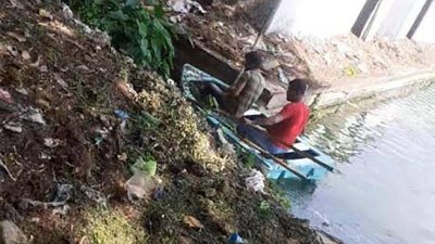 কেনা হয়েছে নৌকা