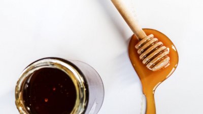 মধু চমৎকার প্রাকৃতিক ময়েশ্চারাইজার