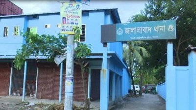 রক্ত দেওয়ার কথা বলে ডেকে হোটেলে ‘২ তরুণীকে ধর্ষণ’