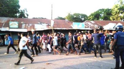 নোয়াখালীতে আ.লীগ-বিএনপির সংঘর্ষ, পুলিশসহ আহত ২০