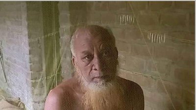 নিজ এলাকার দুই থানার অধীনে দীর্ঘ প্রায় ৩৫ বছর লাশ টেনেছেন হাশেম প্রামাণিক