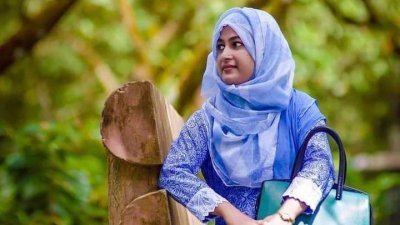 তাহমিনা মুনা