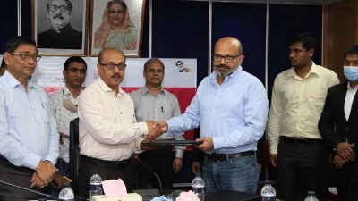 দুর্যোগ ব্যবস্থাপনা অধিদফতর ও বিকাশের চুক্তি সই অনুষ্ঠান