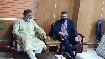 তথ্য ও সম্প্রচারমন্ত্রী ড. হাছান মাহমুদের সঙ্গে সাক্ষাত করেন ভারতের বিদায়ী হাইকমিশনার বিক্রম কুমার দোরাইস্বামী