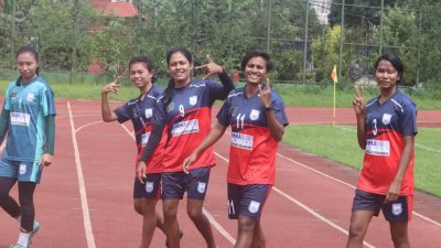 সেমির লক্ষ্যে প্রস্তুতি নিচ্ছে সাবিনারা।