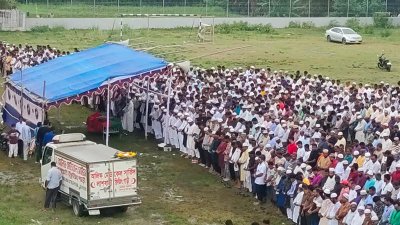 নিজ জেলায় শাহ মোয়াজ্জেম হোসেনের জানাজা