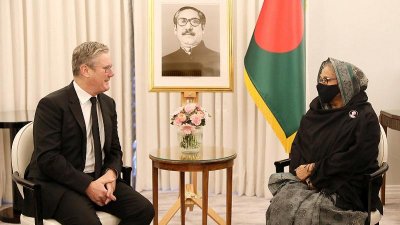 প্রধানমন্ত্রী শেখ হাসিনার সঙ্গে বৈঠক করেছেন ব্রিটে‌নের বি‌রোধীদলীয় নেতা কিথ স্টারমার