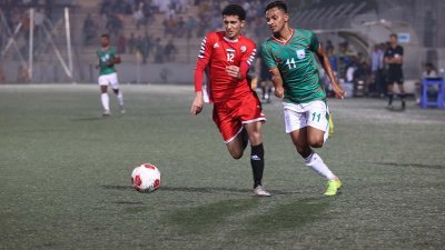 ইয়েমেনের কাছে বিধ্বস্ত বাংলাদেশ