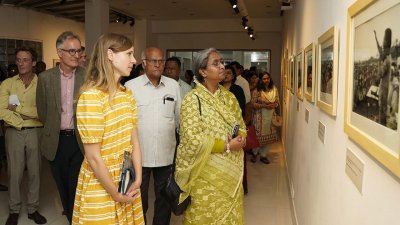 শিক্ষামন্ত্রী ডা. দীপু মনি প্রদর্শনী উদ্বোধন করেন