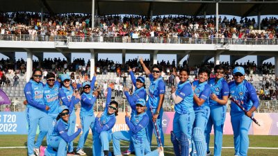 নারী এশিয়া কাপ জিতে ভারতের মেয়েদের উল্লাস