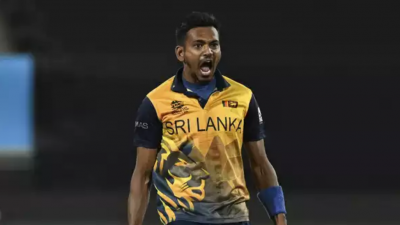দুশমন্থ চামিরা।