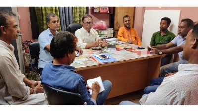 শান্তিপূর্ণ আন্দোলনকে সহিংসতার দিকে ঠেলে দিচ্ছে সরকার: সাইফুল হক