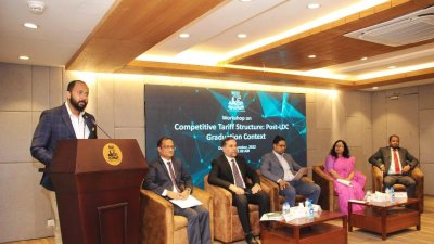 বক্তব্য রাখছেন ডিসিসিআই’র সভাপতি রিজওয়ান রাহমান