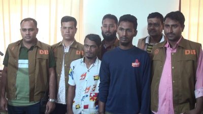 গ্রেফতার দুই ছিনতাইকারী