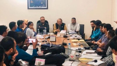 ‘ডায়লগ উইথ মিডিয়া রোড টু কপ-২৭: দি ইমপোর্টেন্স অব ট্রানজিশন টু ক্লিন এনার্জি’ শীর্ষক  কর্মশালা