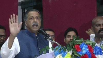 বর্ধিত সভায় বক্তব্য দেন শেখ হেলাল উদ্দিন
