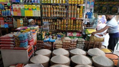 বাজারে আটা-ময়দার সংকট, বাড়ছে চালের দাম