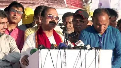 সিলেটের বিভাগীয় গণসমাবেশে বক্তব্য রাখেন গয়েশ্বর চন্দ্র রায়