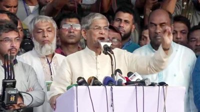 সিলেটের গণসমাবেশে বক্তব্য দেন মির্জা ফখরুল ইসলাম আলমগীর