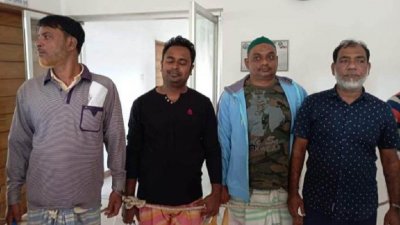 নারায়ণগঞ্জে আ.লীগ কার্যালয় ভাঙচুর, বিএনপি নেতাসহ গ্রেফতার ৪
