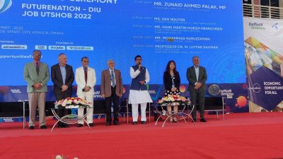 শিক্ষা ব্যবস্থাকে সনদমুখী থেকে দক্ষতামুখী করতে হবে: পলক