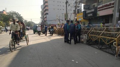 স্বাভাবিক হচ্ছে নয়াপল্টন এলাকা