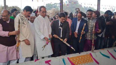 দর্শনা কেরু অ্যান্ড কোম্পানি চিনিকলে আখ মাড়াই শুরু